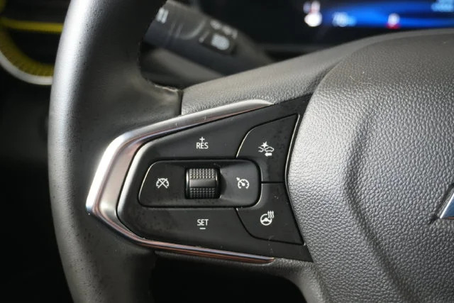 Used 2025 Green Chevrolet ACTIV image 15