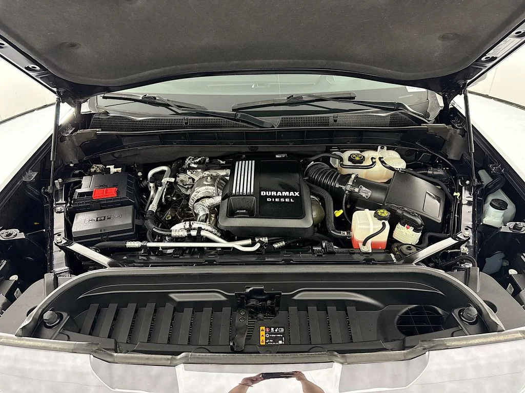 Used 2022 Silver GMC Denali Ultimate image 29