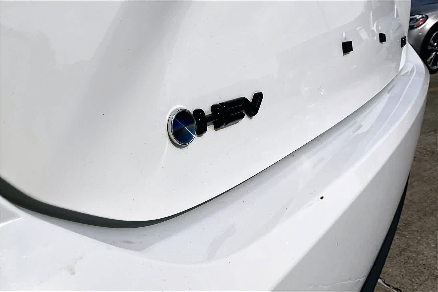 Used 2026 Ice Cap Toyota LE image 31