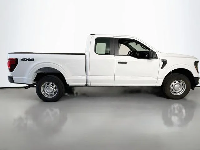 New 2026 Oxford White Ford XL image 37