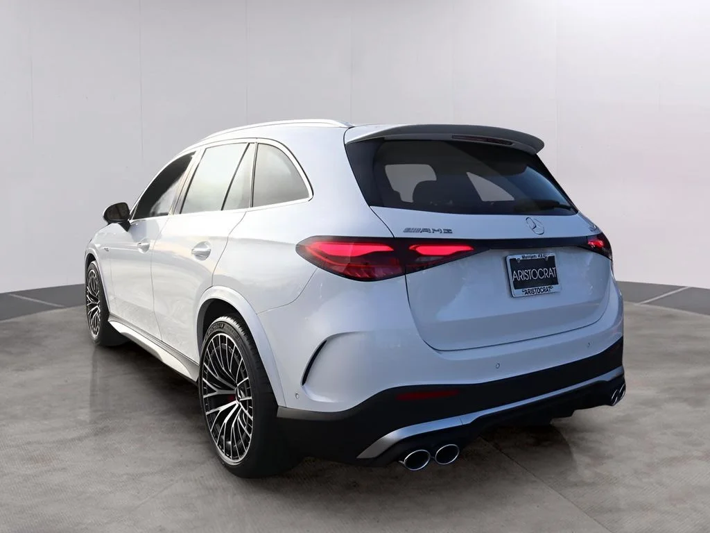 New 2026 MANUFAKTUR Moonlight White Metallic Mercedes-Benz GLC 43 AMG® image 5