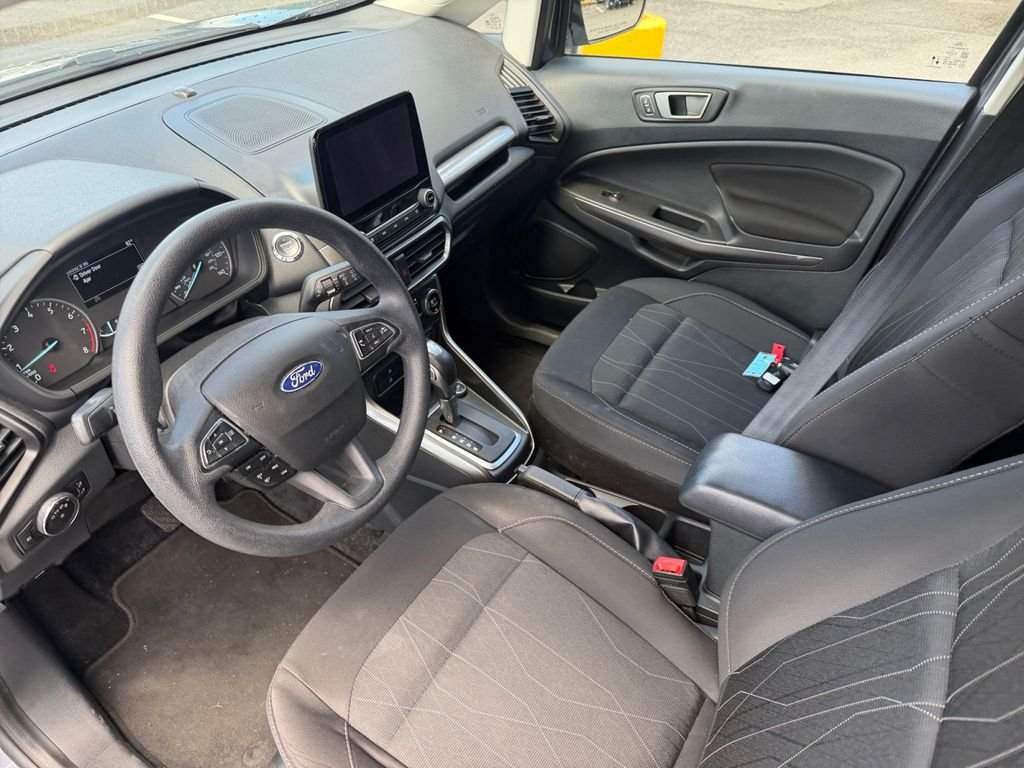 Used 2022 Gray Ford SE image 17