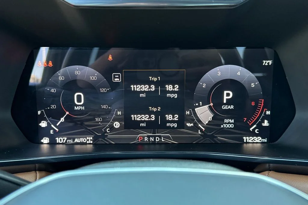 Used 2025 Silver GMC AT4 image 23