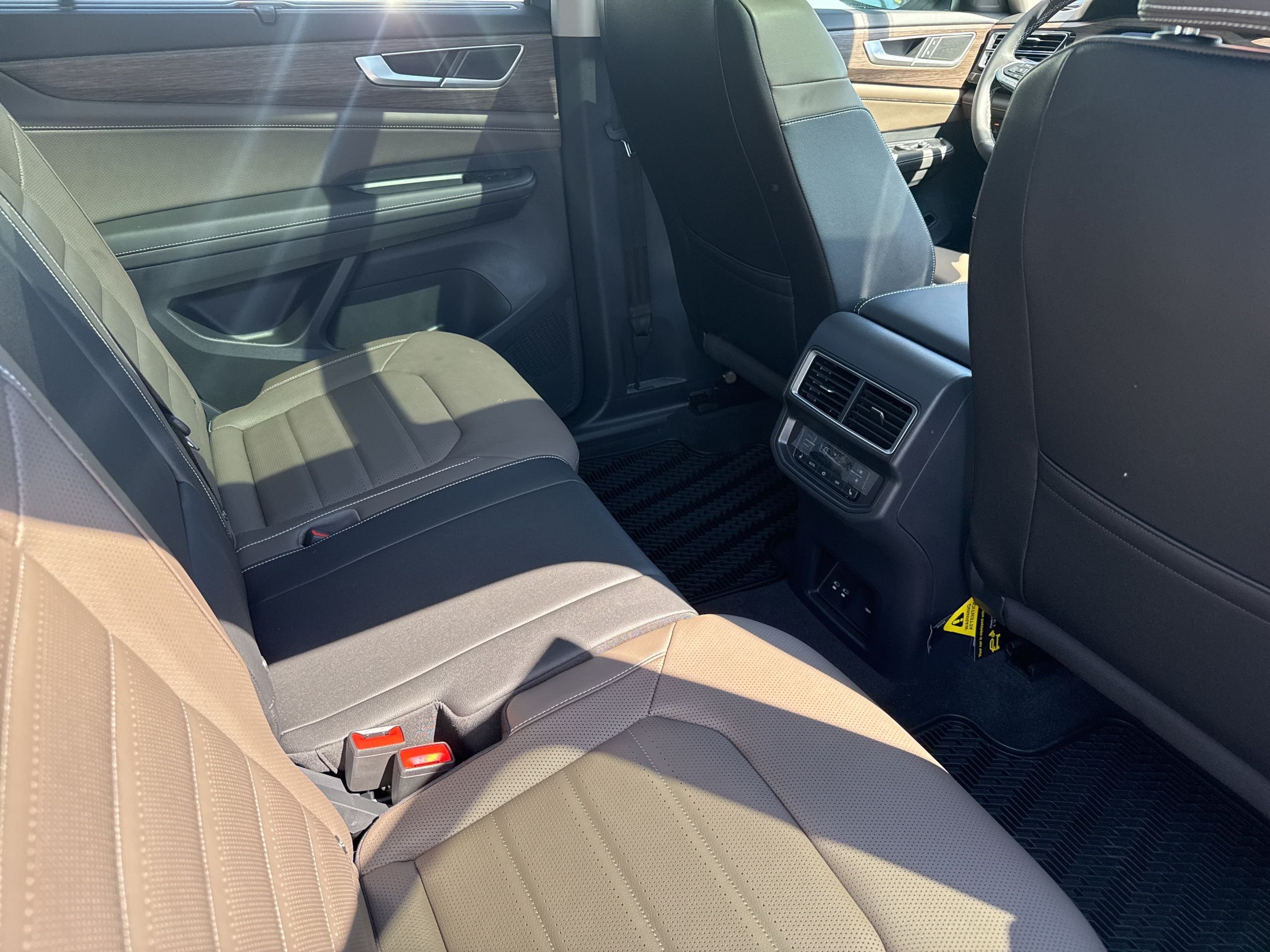2026 Volkswagen Atlas SEL - Photo 23