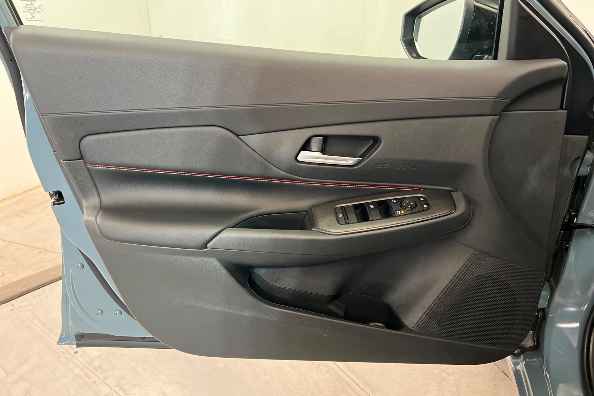 New 2027 Atlantic Gray Metallic Nissan SR image 15