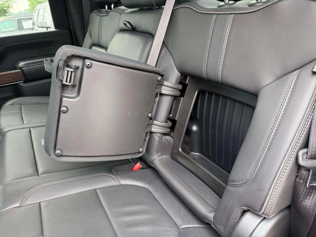 Used 2021 White Chevrolet High Country image 15