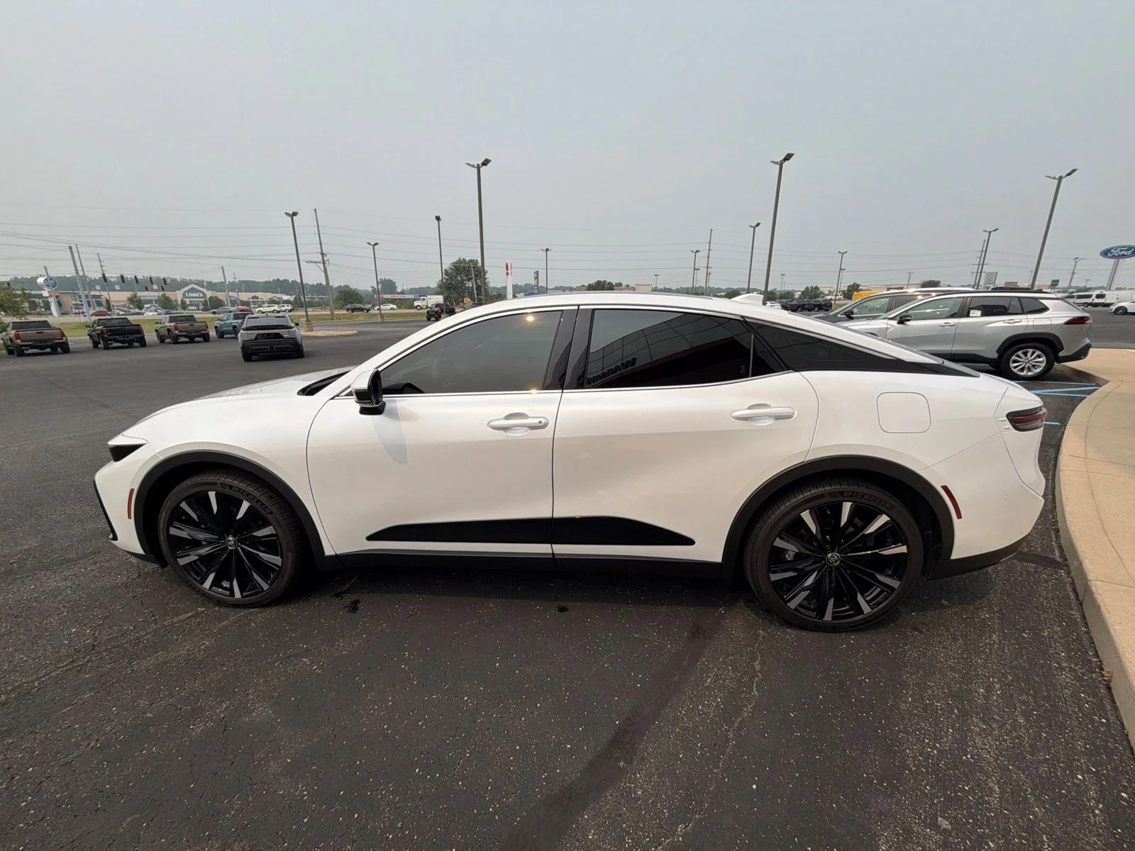 Certified Used 2025 White Toyota Platinum image 8