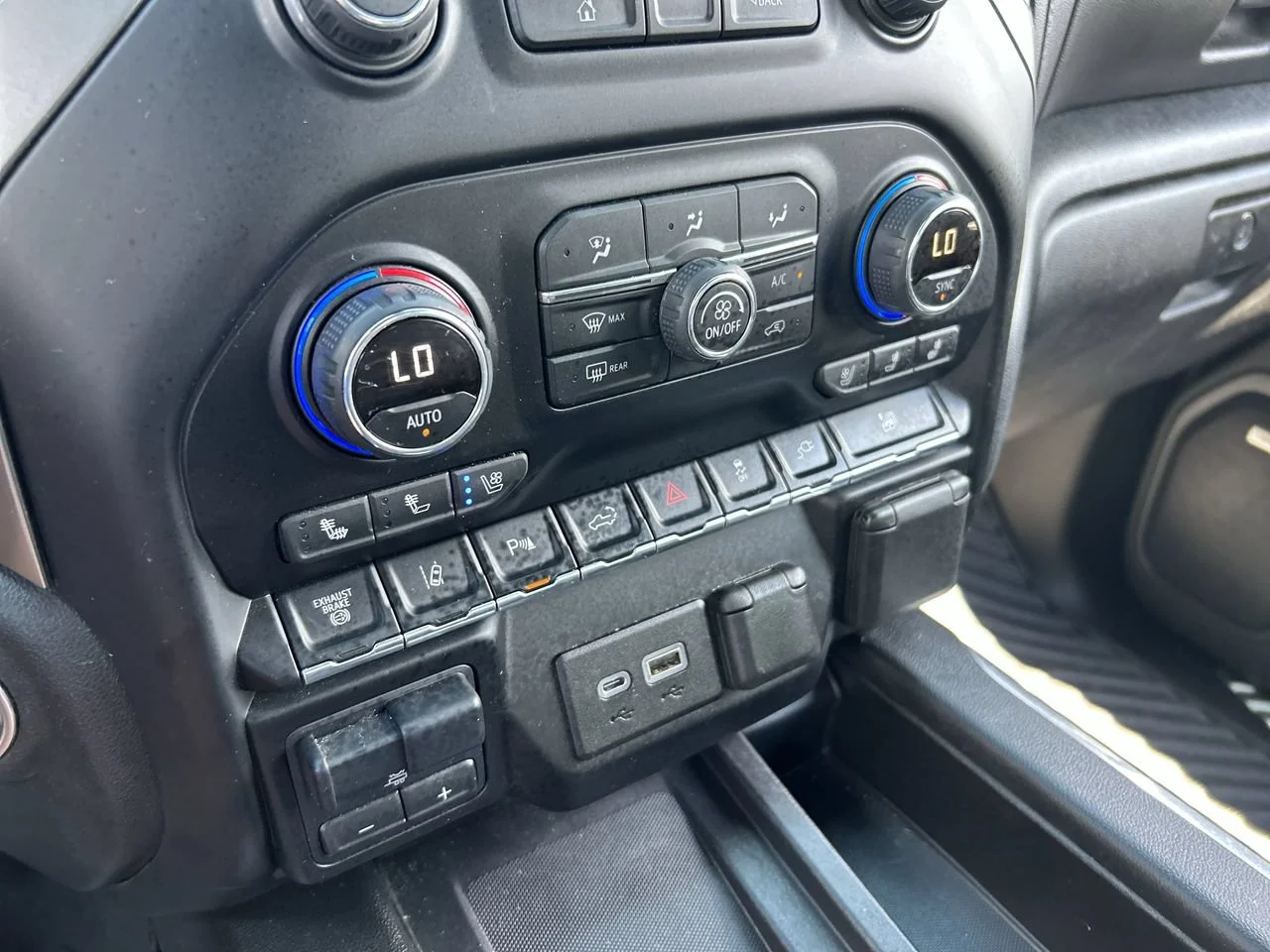Used 2020 Black Chevrolet LTZ image 29