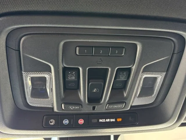 Used 2020 Black Chevrolet High Country image 30