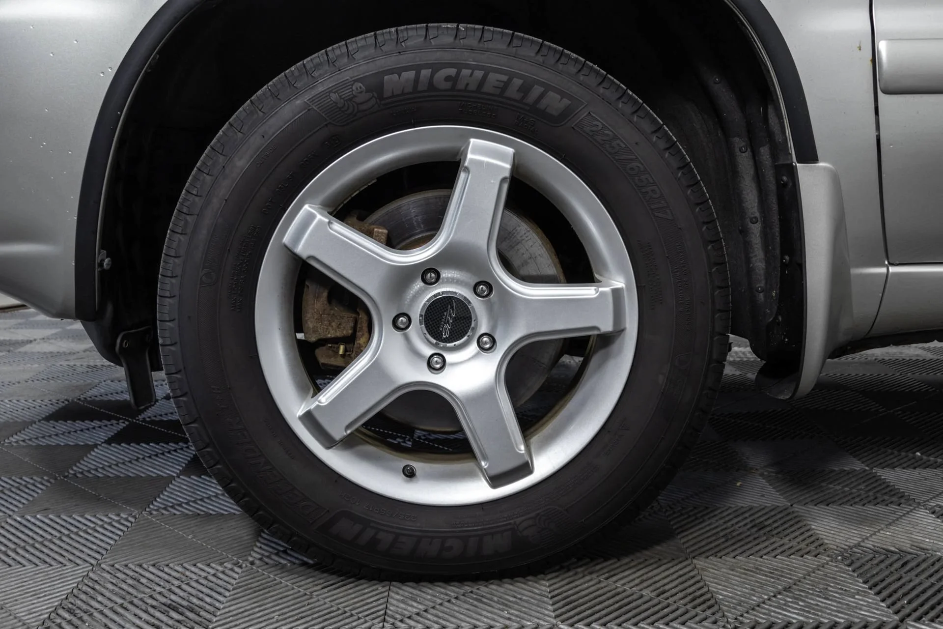 Used 2006  Toyota NA image 42