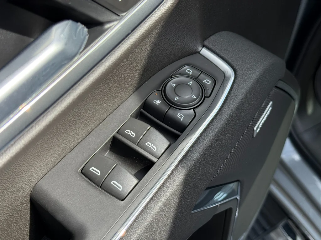 2026 GMC Sierra 1500 SLT - Photo 24
