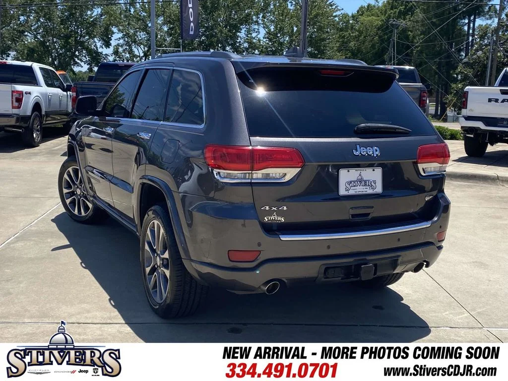 Used 2017 Gray Jeep Overland image 40