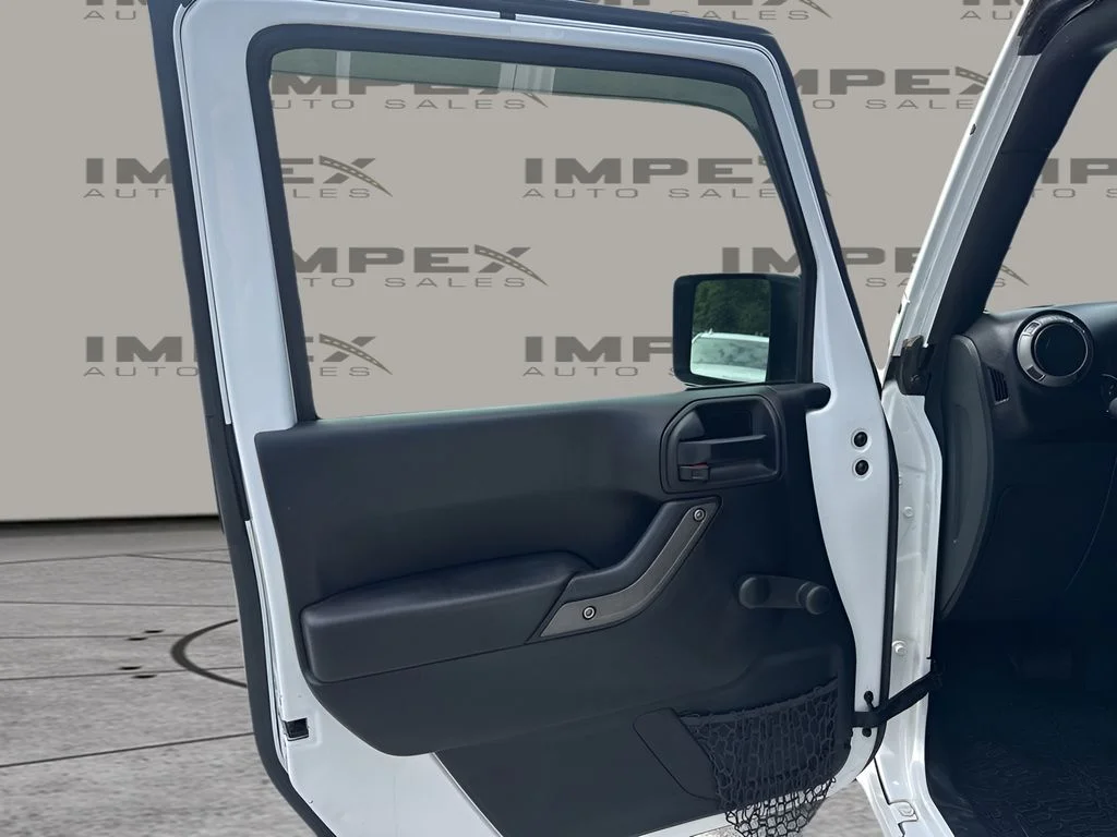 Used 2017 White Jeep Unlimited Sport image 21