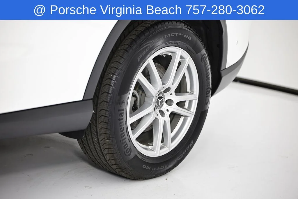 Used 2025 White Mercedes-Benz GLC 300 image 15