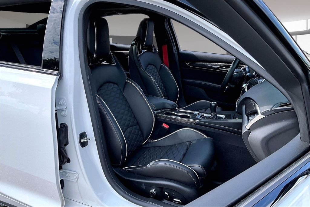 Used 2024 White Cadillac V-Series image 7