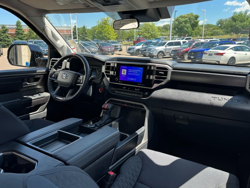 Used 2022 Midnight Black Metallic Toyota SR5 image 8