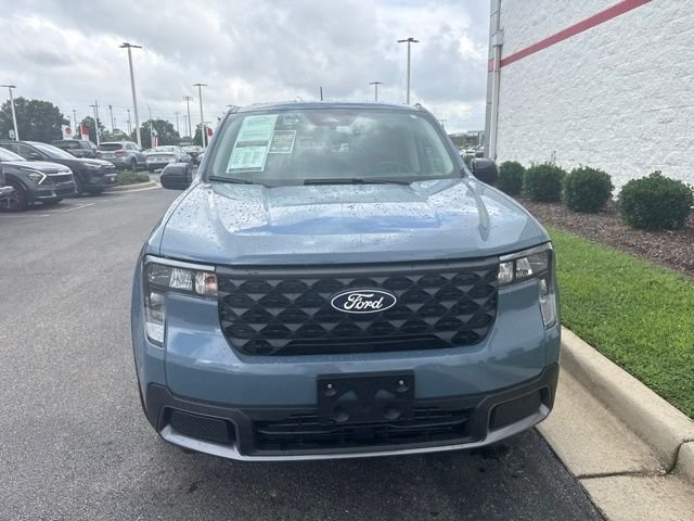 Used 2025 Gray Ford XLT image 2