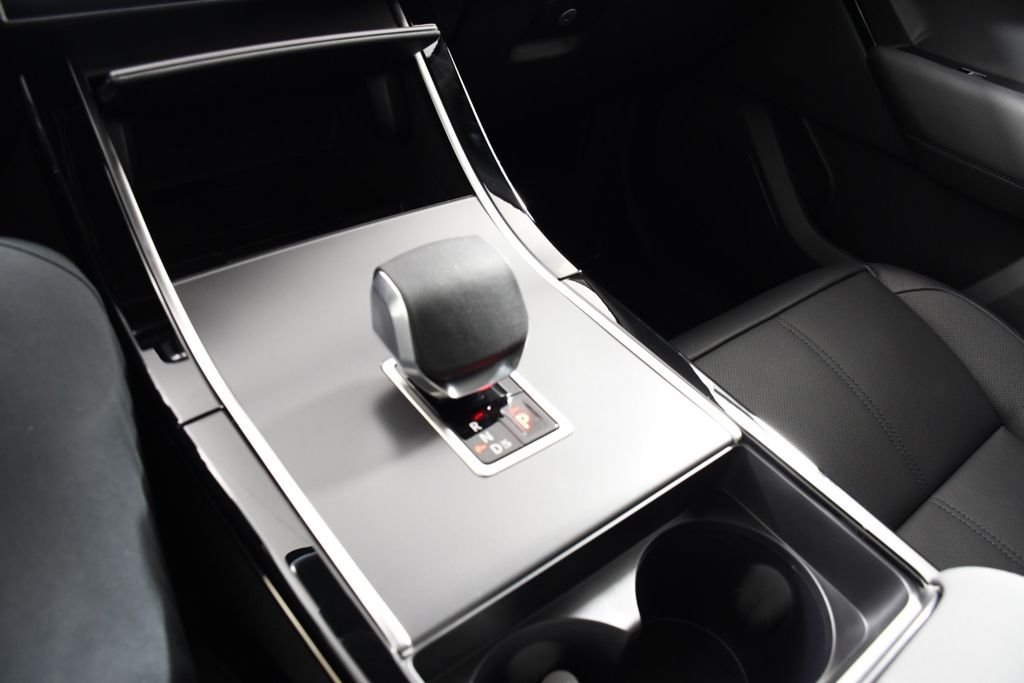 New 2026 Fuji White Land Rover S image 32