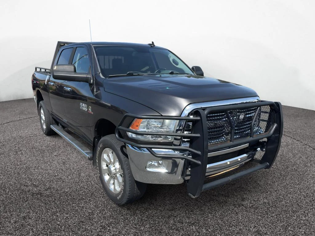 Used 2016 Brilliant Black Crystal Pearlcoat Ram Big Horn image 4