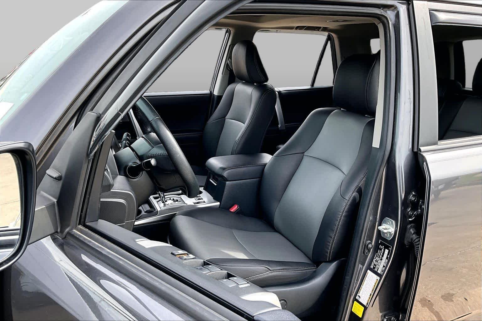 Used 2023 Magnetic Gray Metallic Toyota SR5 Premium image 8