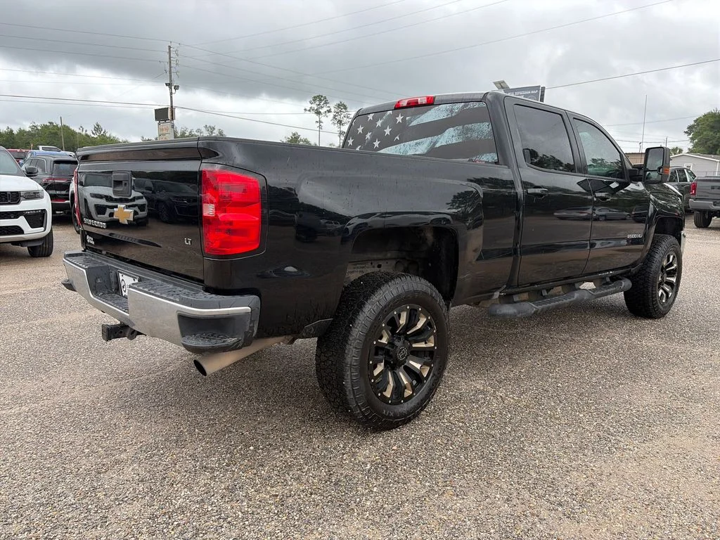 Used 2017 Black Chevrolet LT image 6