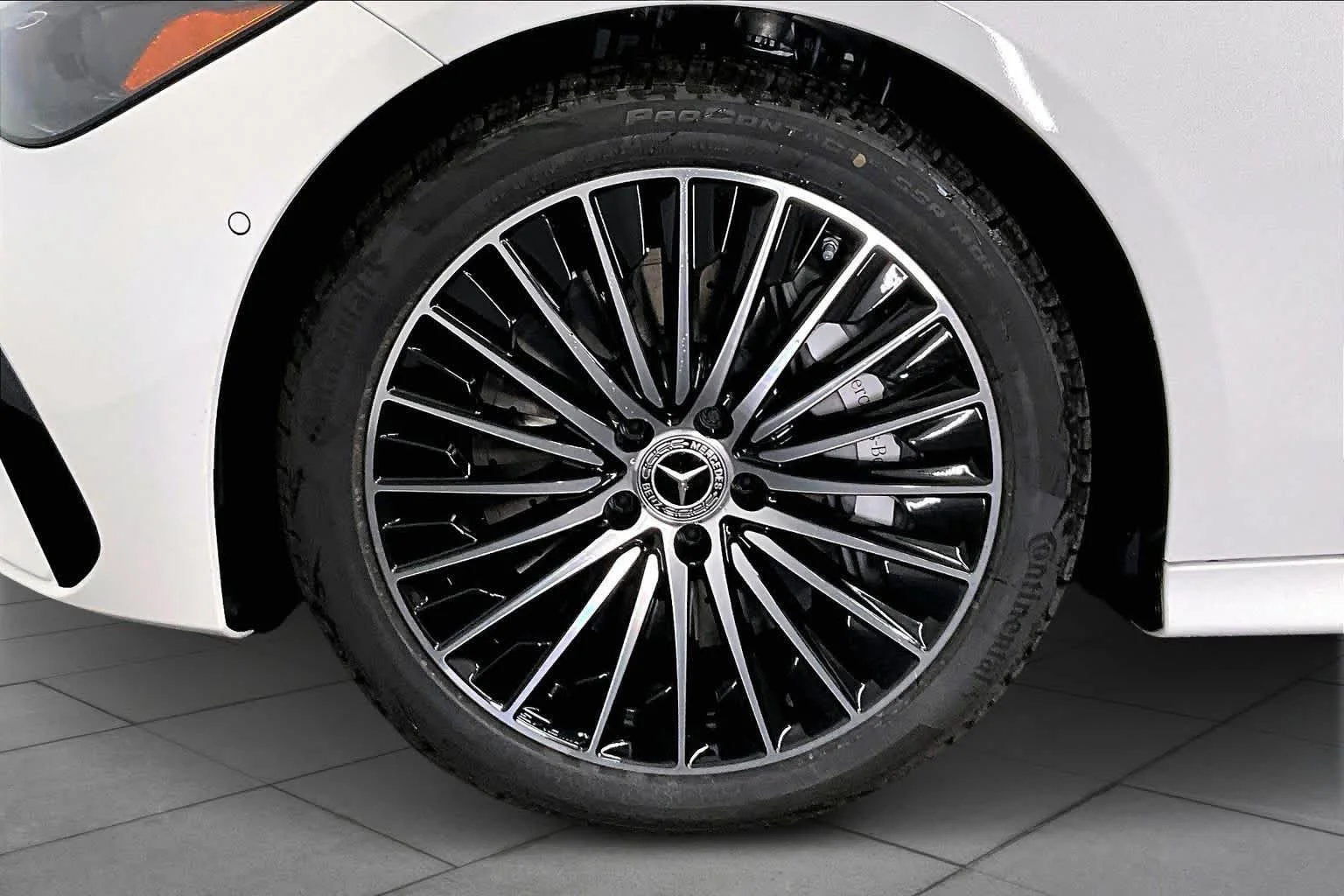 New 2026 Polar White Mercedes-Benz CLE 450 image 16
