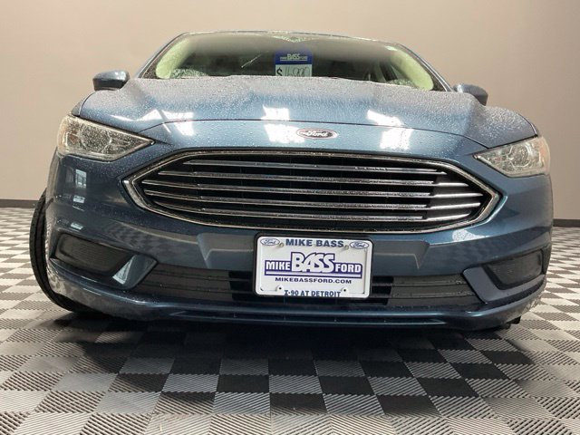 Used 2018 Blue Metallic Ford S image 3