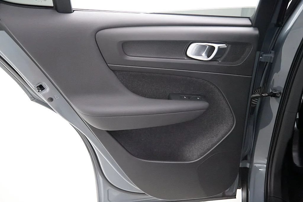 Certified Used 2023 Thunder Grey Volvo Ultimate image 18