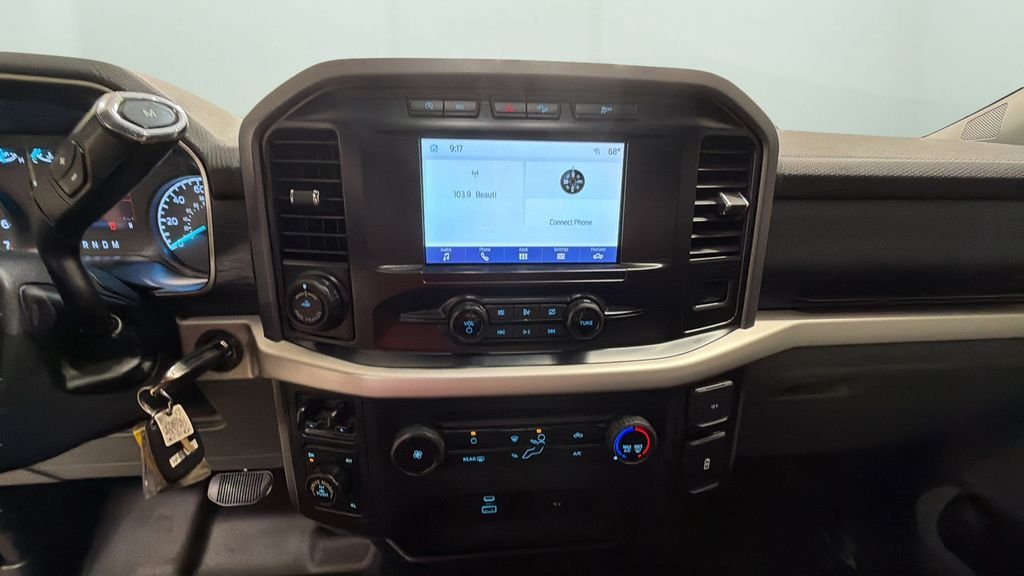 Used 2021 White Ford XLT image 15