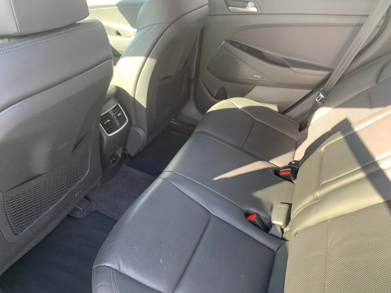 Used 2019 Molten Silver Hyundai Ultimate image 13