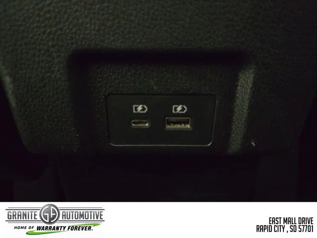 Used 2025 Red Mitsubishi SE image 34