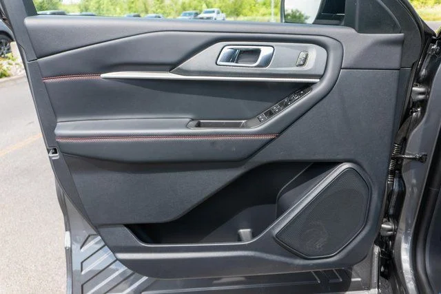 New 2026 Carbonized Gray Metallic Ford ST-Line image 13