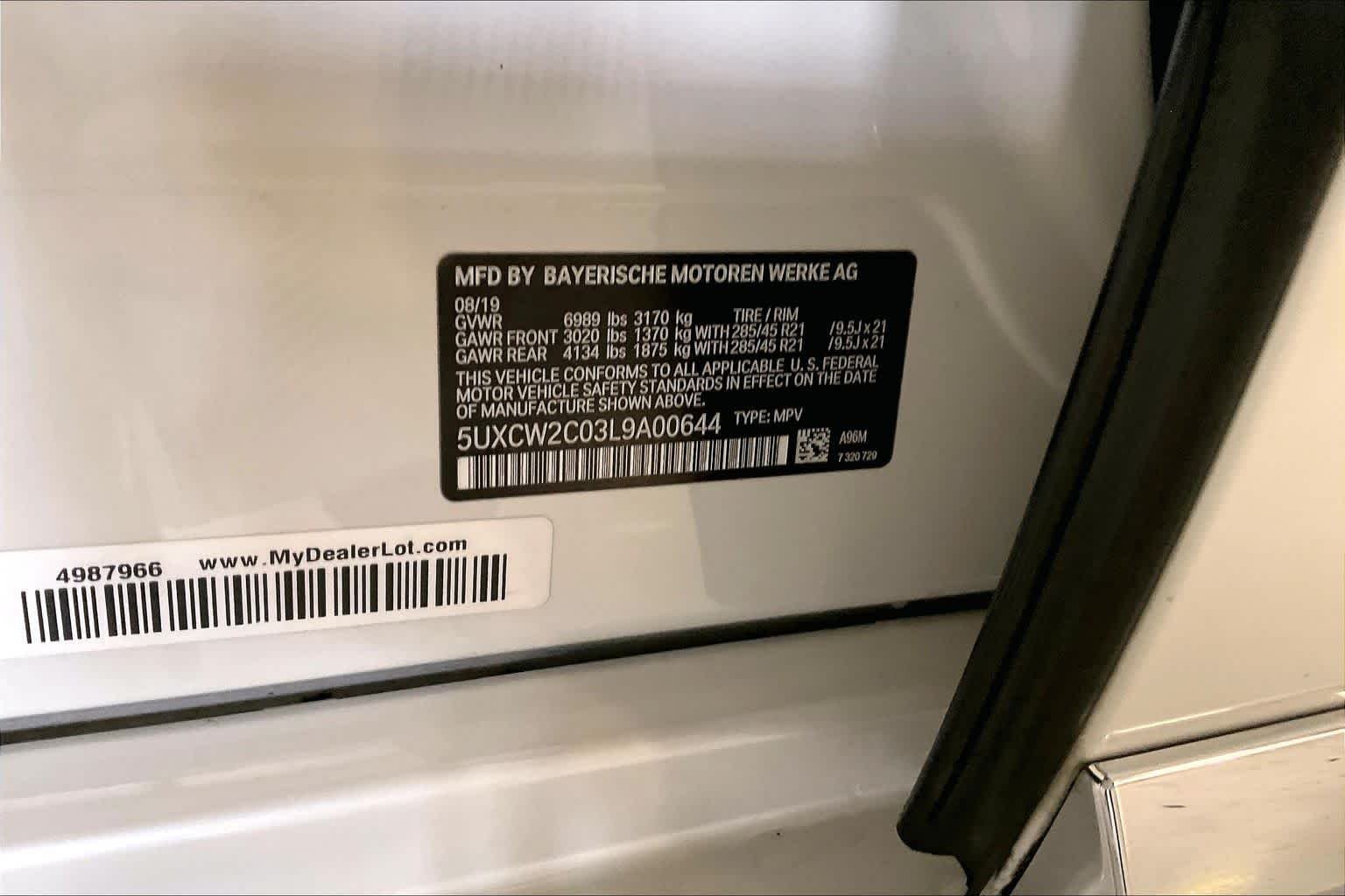 Used 2020 Mineral White Metallic BMW xDrive40i image 32