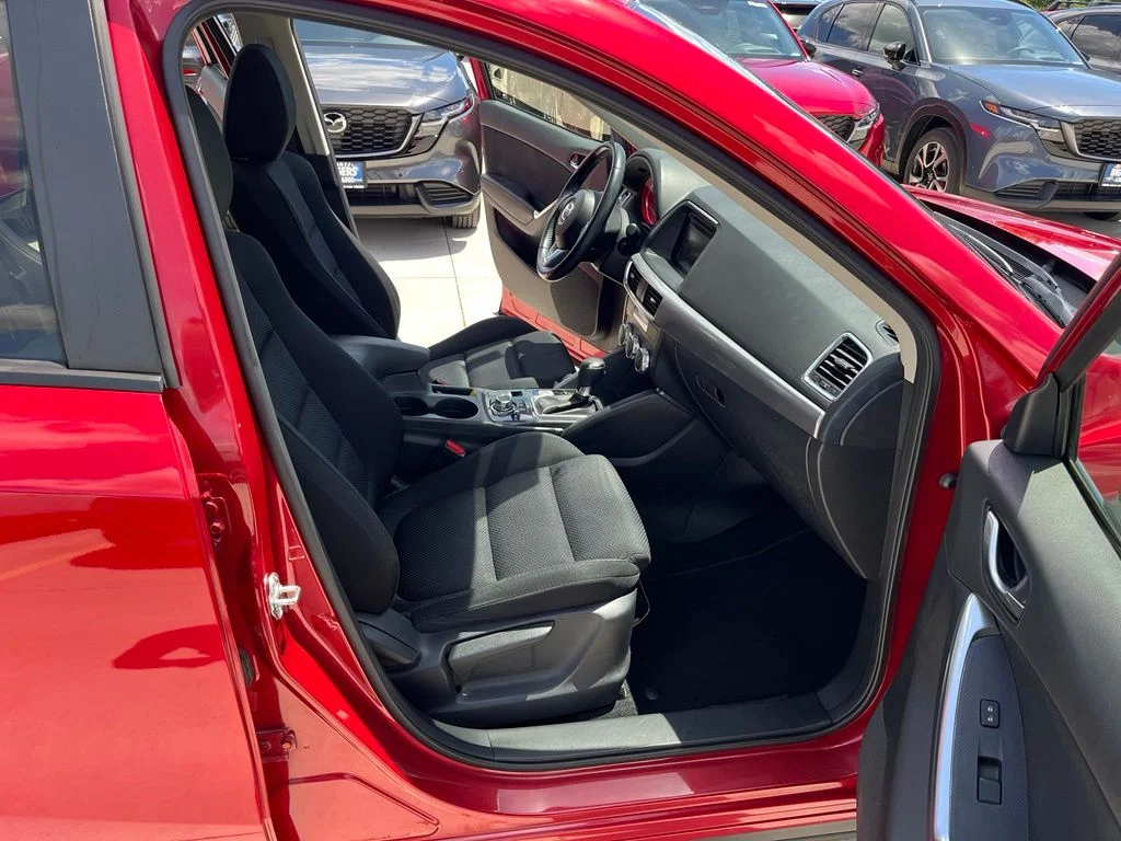 Used 2016 Red Mazda Touring image 16
