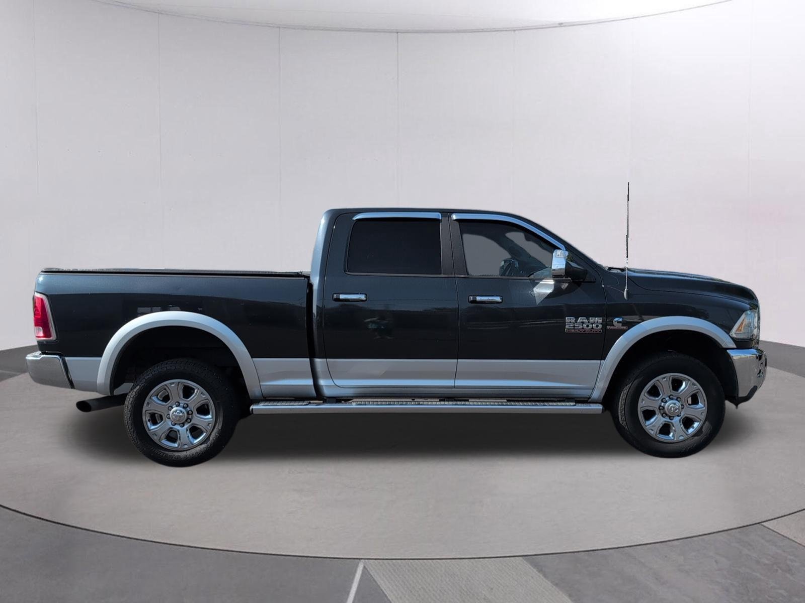 Used 2014 Bright White Clearcoat Ram Laramie image 6