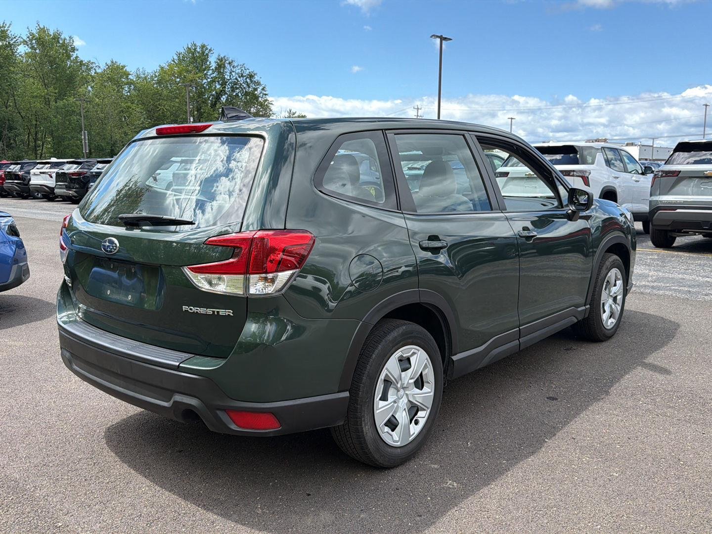 Used 2024 Cascade Green Silica Subaru  image 8