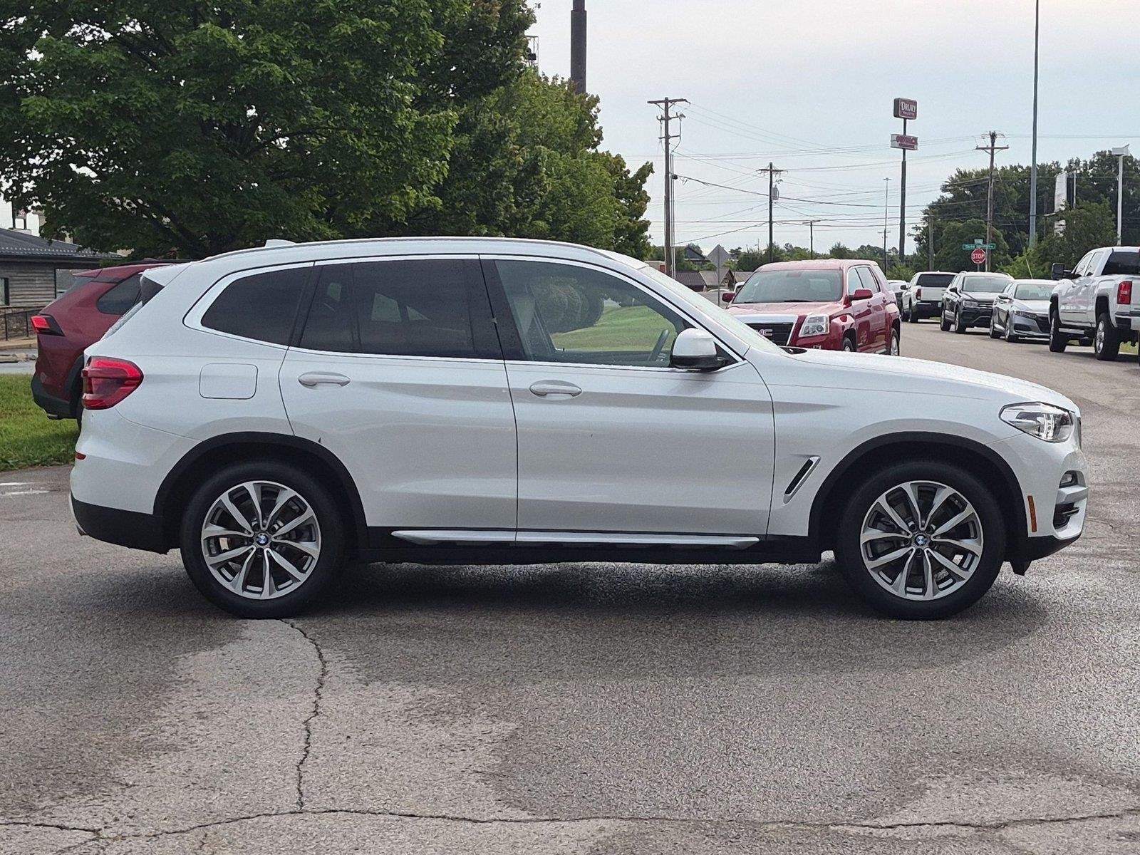 Used 2019 Mineral White Metallic BMW xDrive30i image 6
