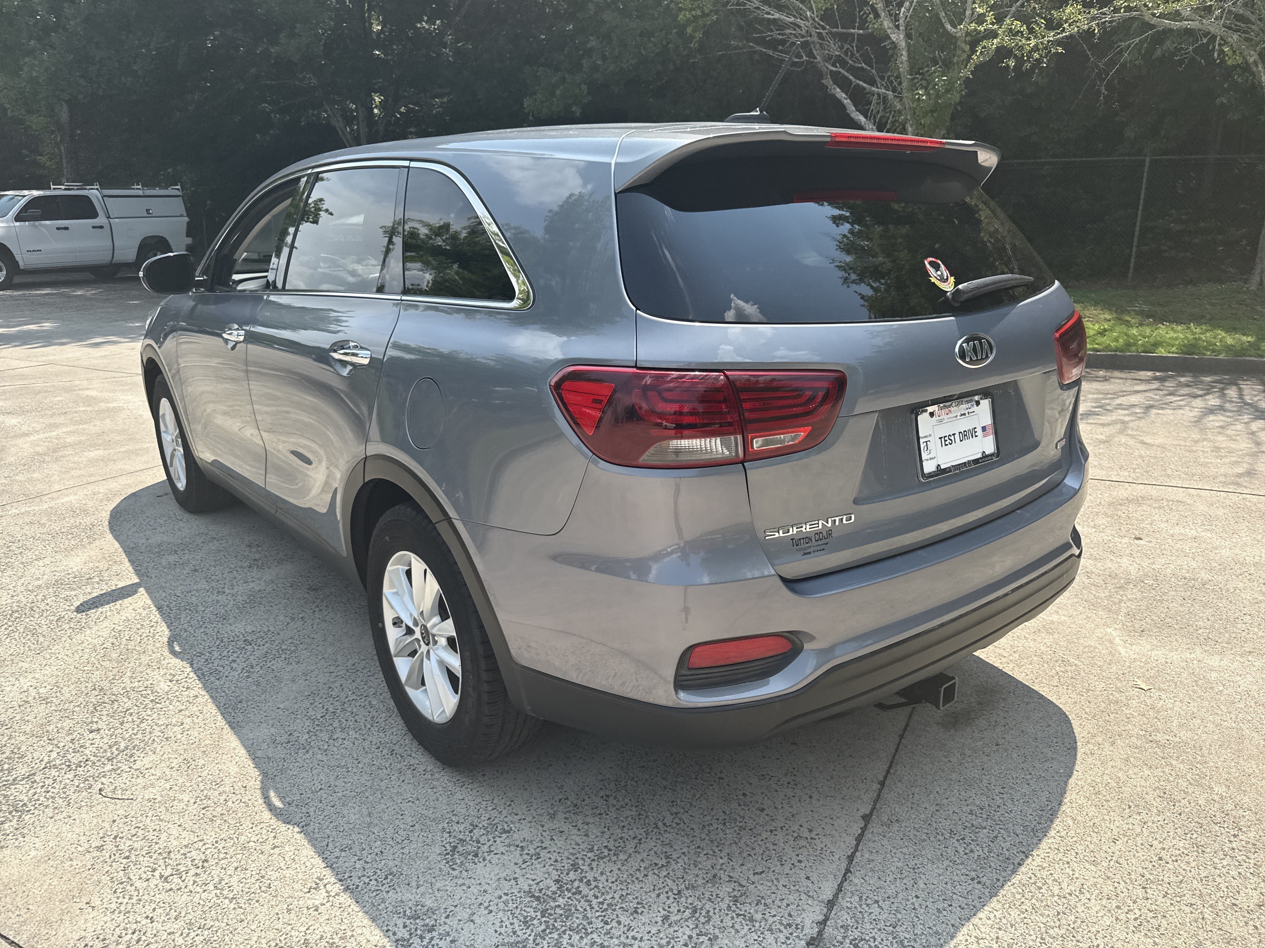 Used 2020 Everlasting Silver Kia LX image 5