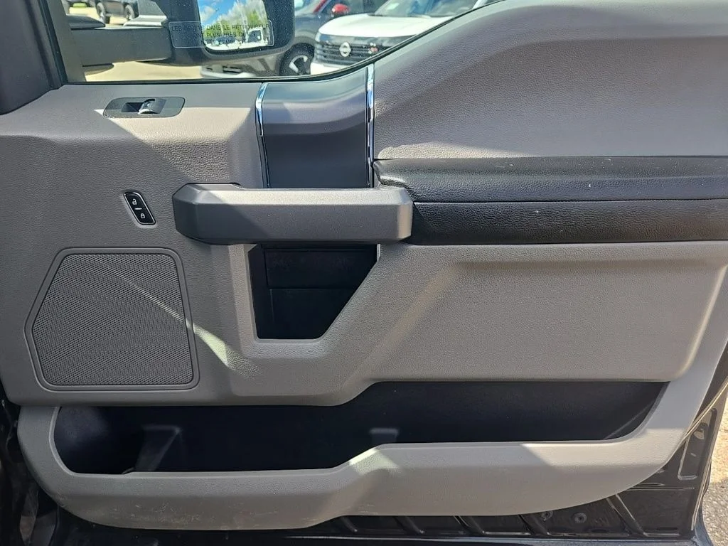 Used 2017 Black Ford XLT image 25