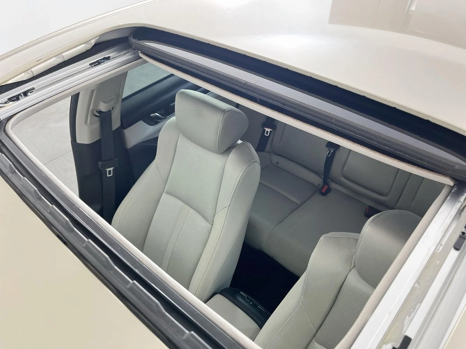 Used 2019 Beige Honda EX image 25