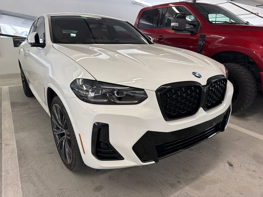 Used 2024 White BMW xDrive30i image 1