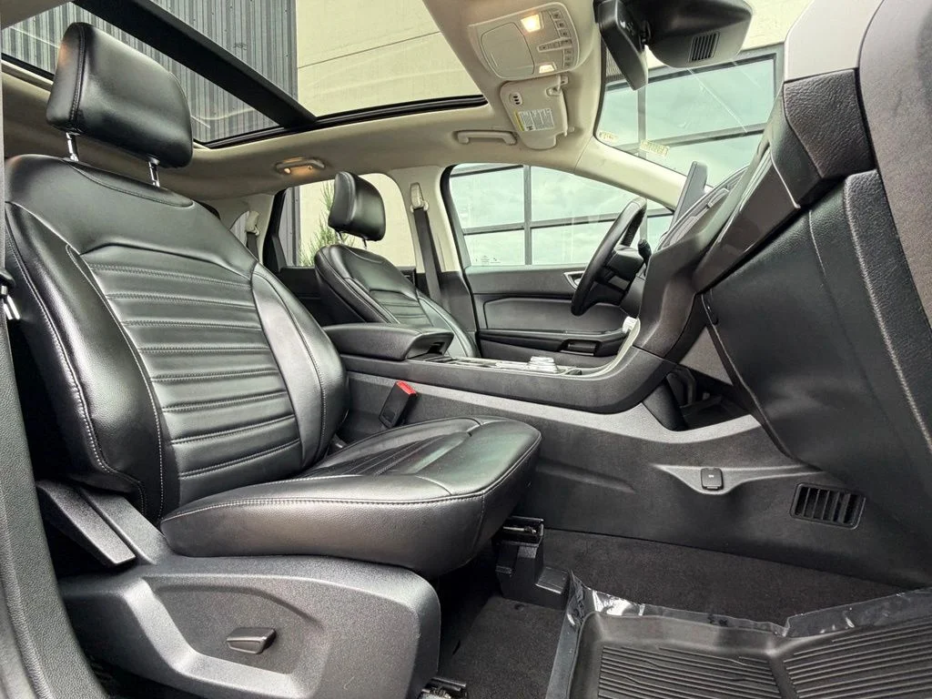 Used 2024 Black Ford SEL image 20