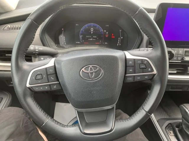 Used 2024 Silver Toyota XLE image 25