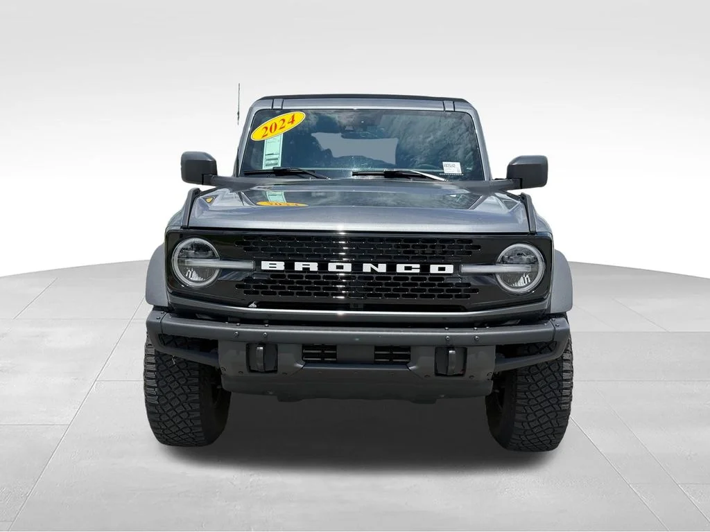 Used 2024 Gray Ford Wildtrak image 28