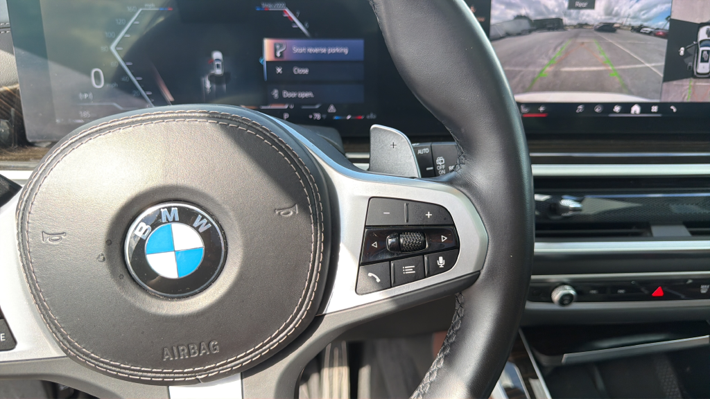 Used 2024 Alpine White BMW sDrive40i image 38