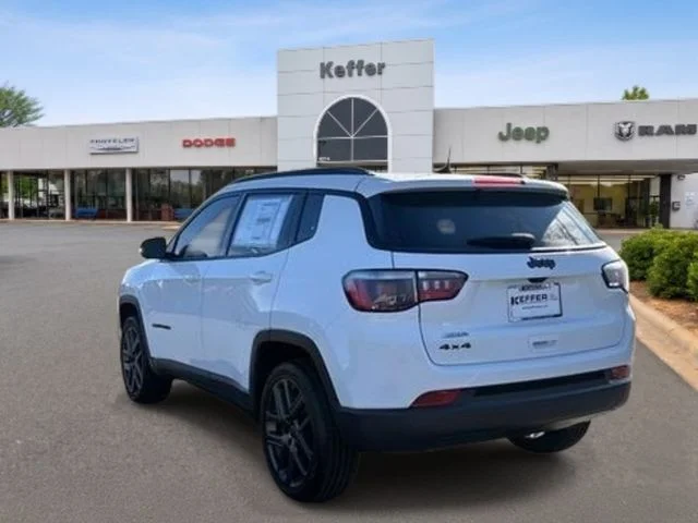 New 2026 White/off-white Jeep Latitude image 3