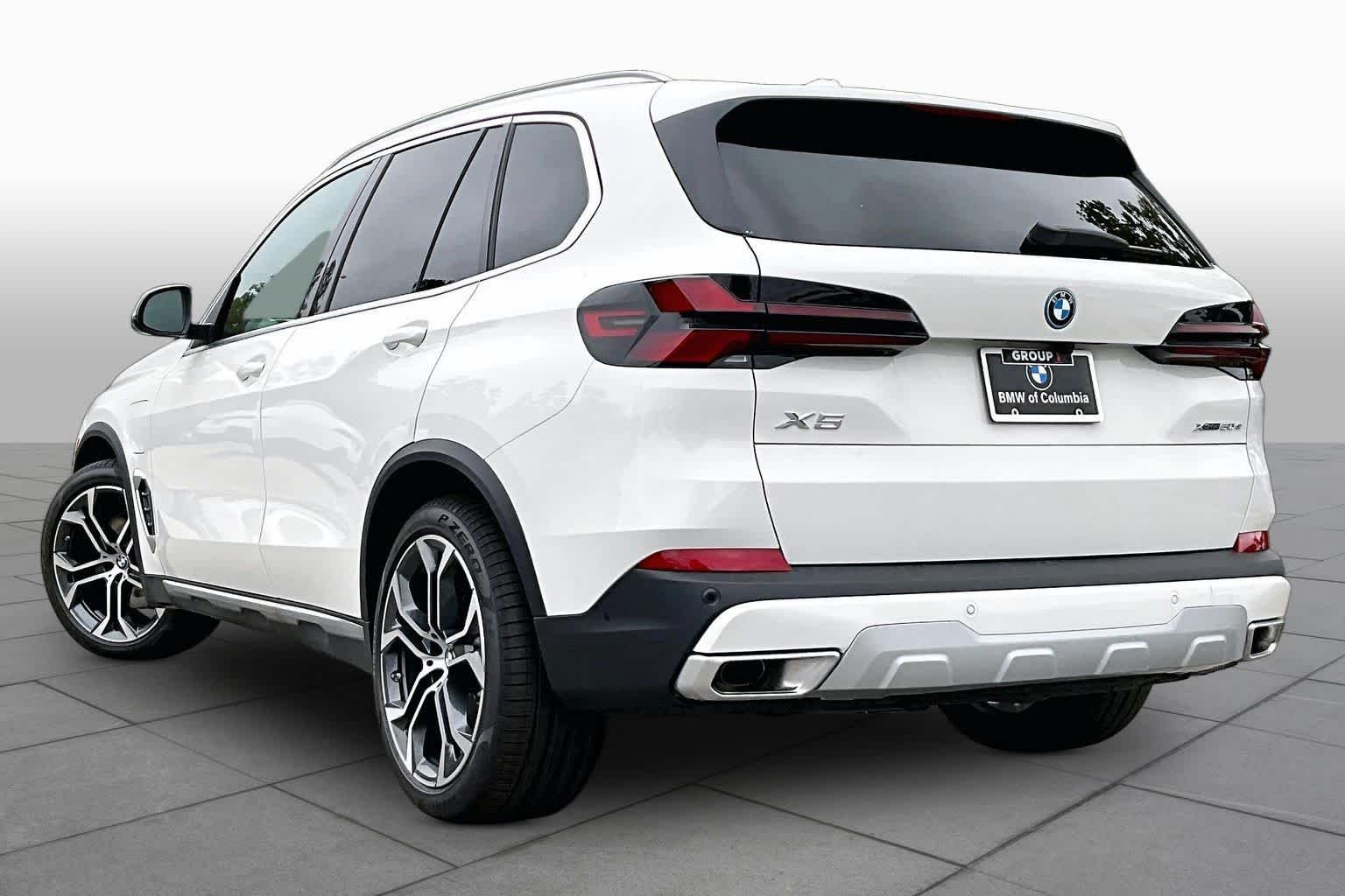 New 2026 Alpine White BMW xDrive50e image 12