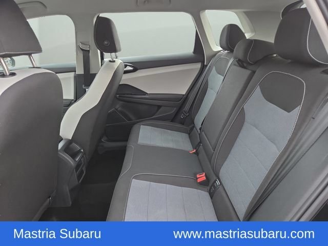 Used 2025 Pure White Volkswagen 1.5T S image 31