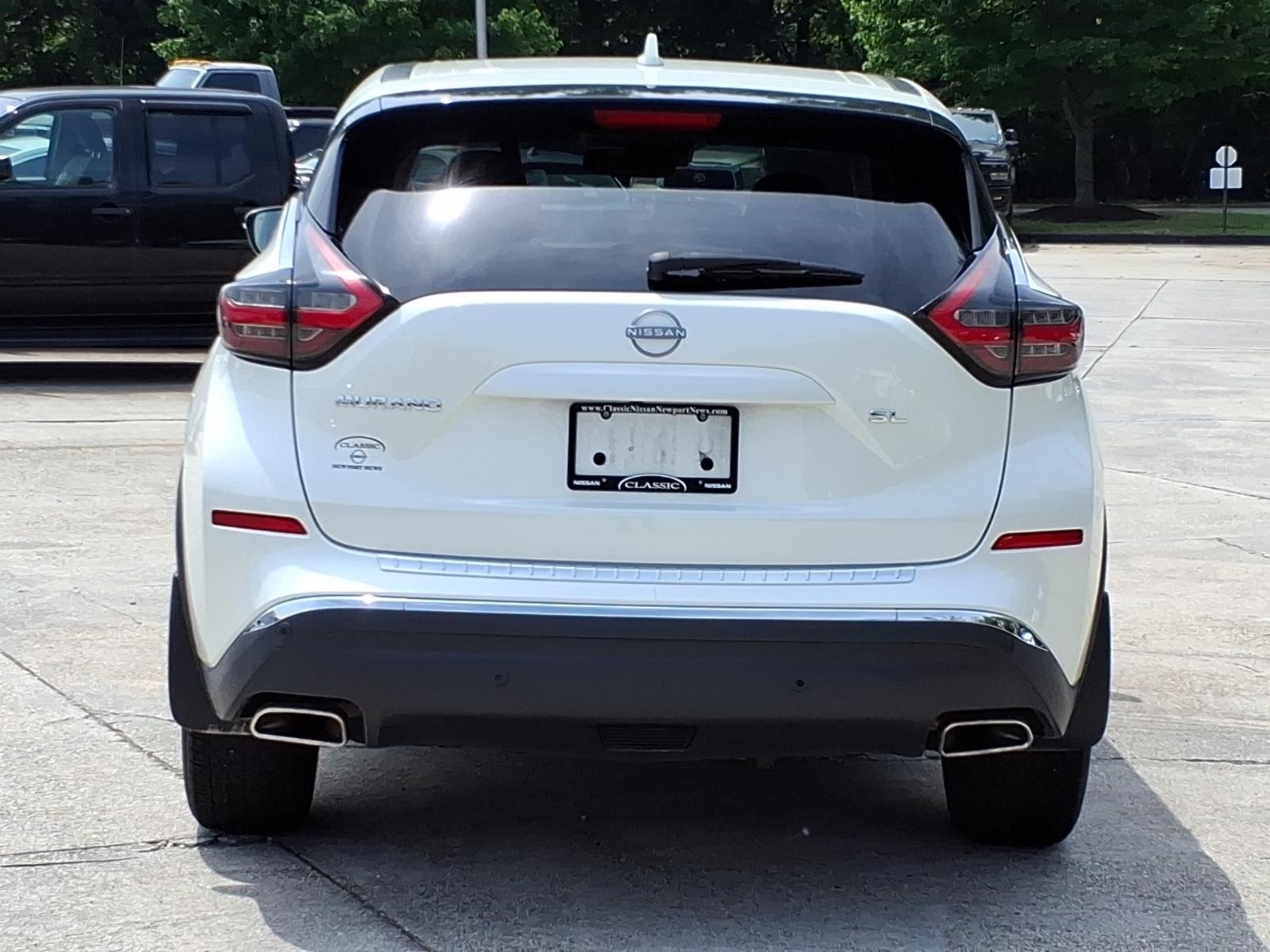Used 2023 Pearl White Tricoat Nissan SL image 8