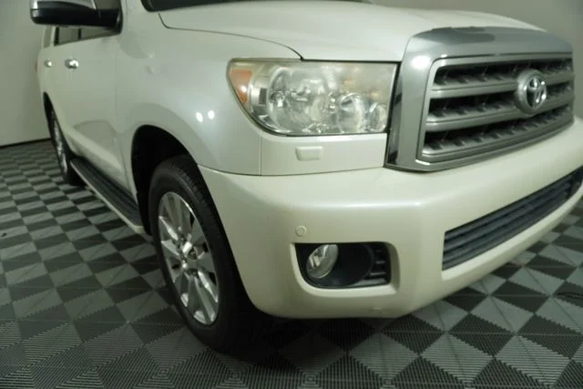 Used 2015 White Toyota Platinum image 10